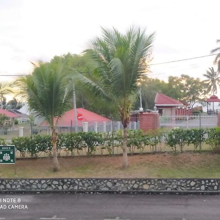 Pd Laguna Homestay Red Петалинг Джая Екстериор снимка